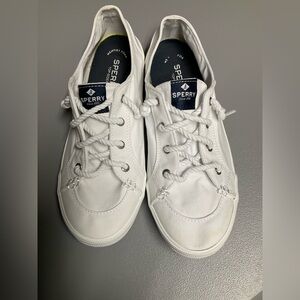 Sperry Crest Vibe White Sneaker